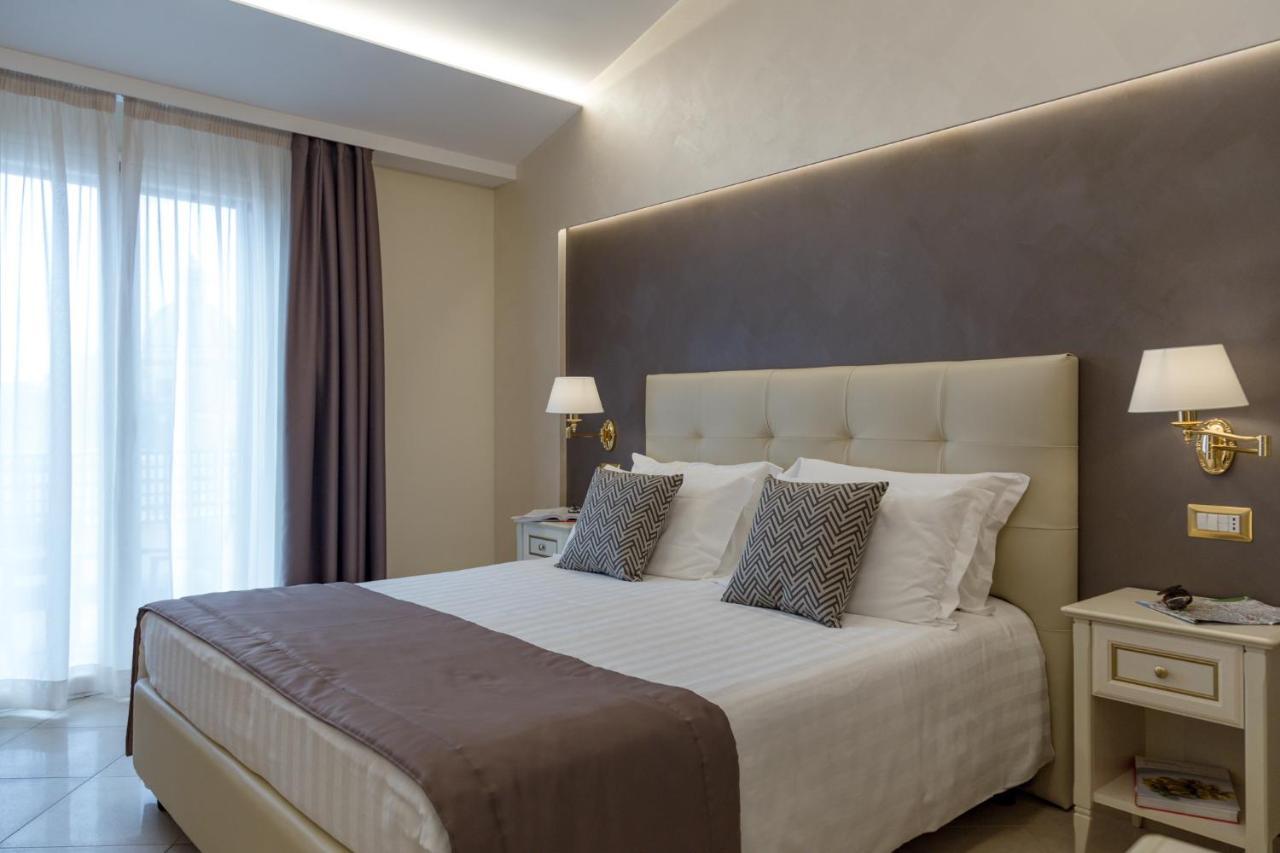 Vittorio Emanuele Boutique Hotel ชากกา ภายนอก รูปภาพ